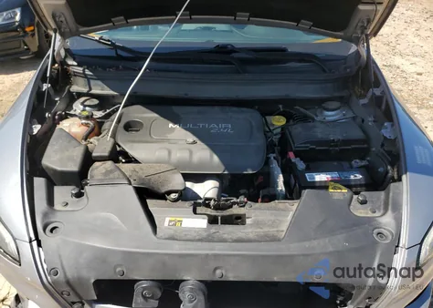 2015 Jeep Cherokee Limited из США, поврежденный, VIN 1C4PJMDB3FW729646